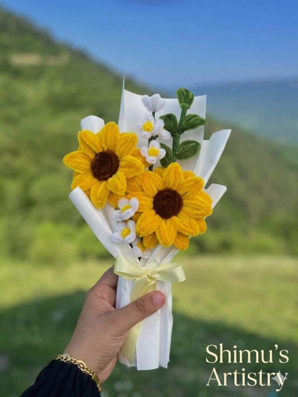 Pipe Cleaner Sunflower Bouquet